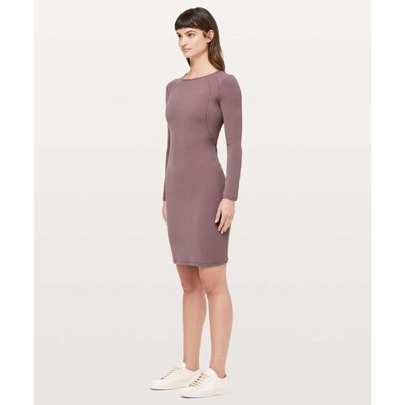 Lululemon All Yours Long Sleeve Bodycon Dress Purple Peekaboo Back Size 4 - Picture 12 of 13